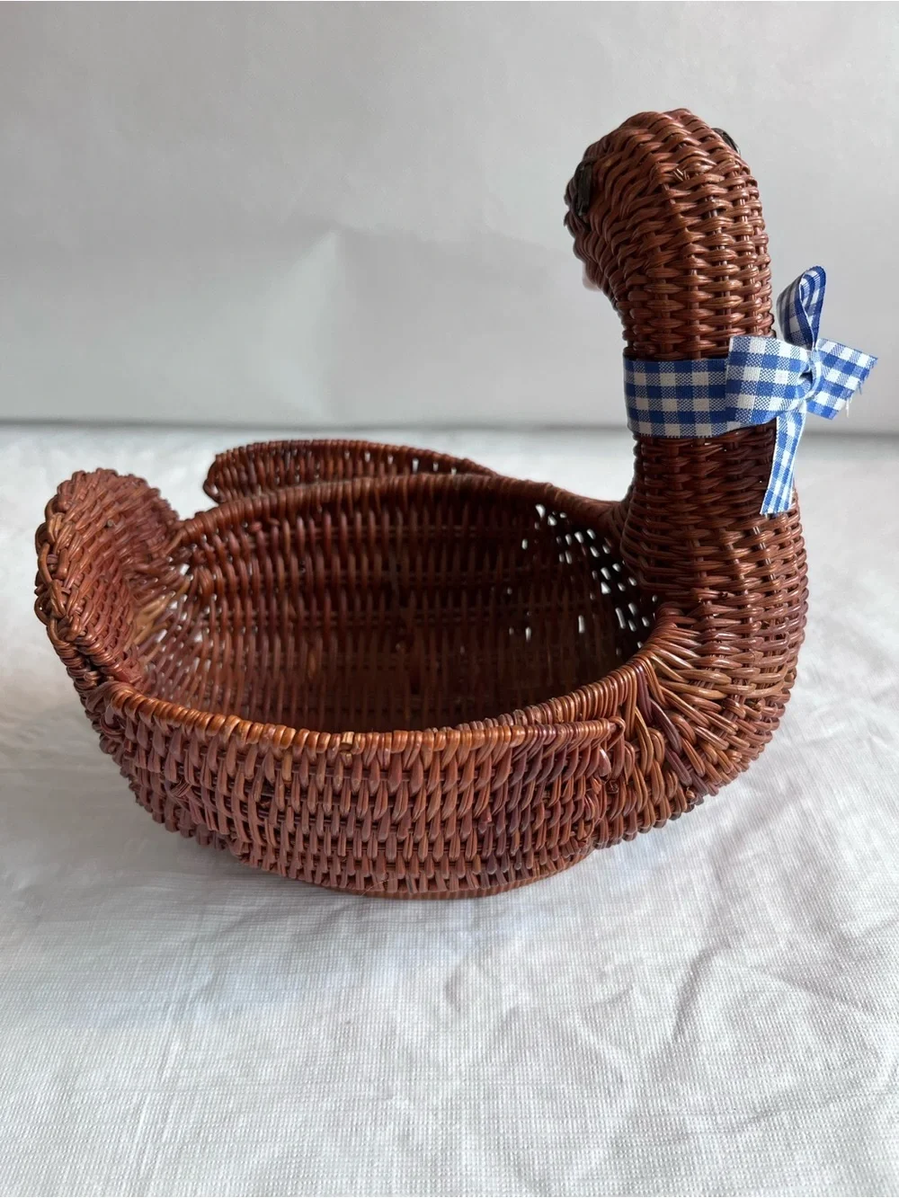 Vintage Duck Wicker Woven Basket 80’s 90’s